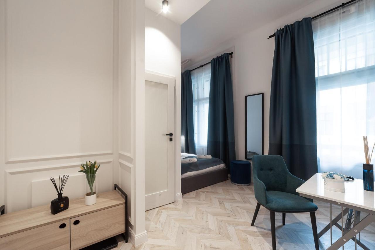 Catalog Boutique Rooms Debrecen Exteriör bild