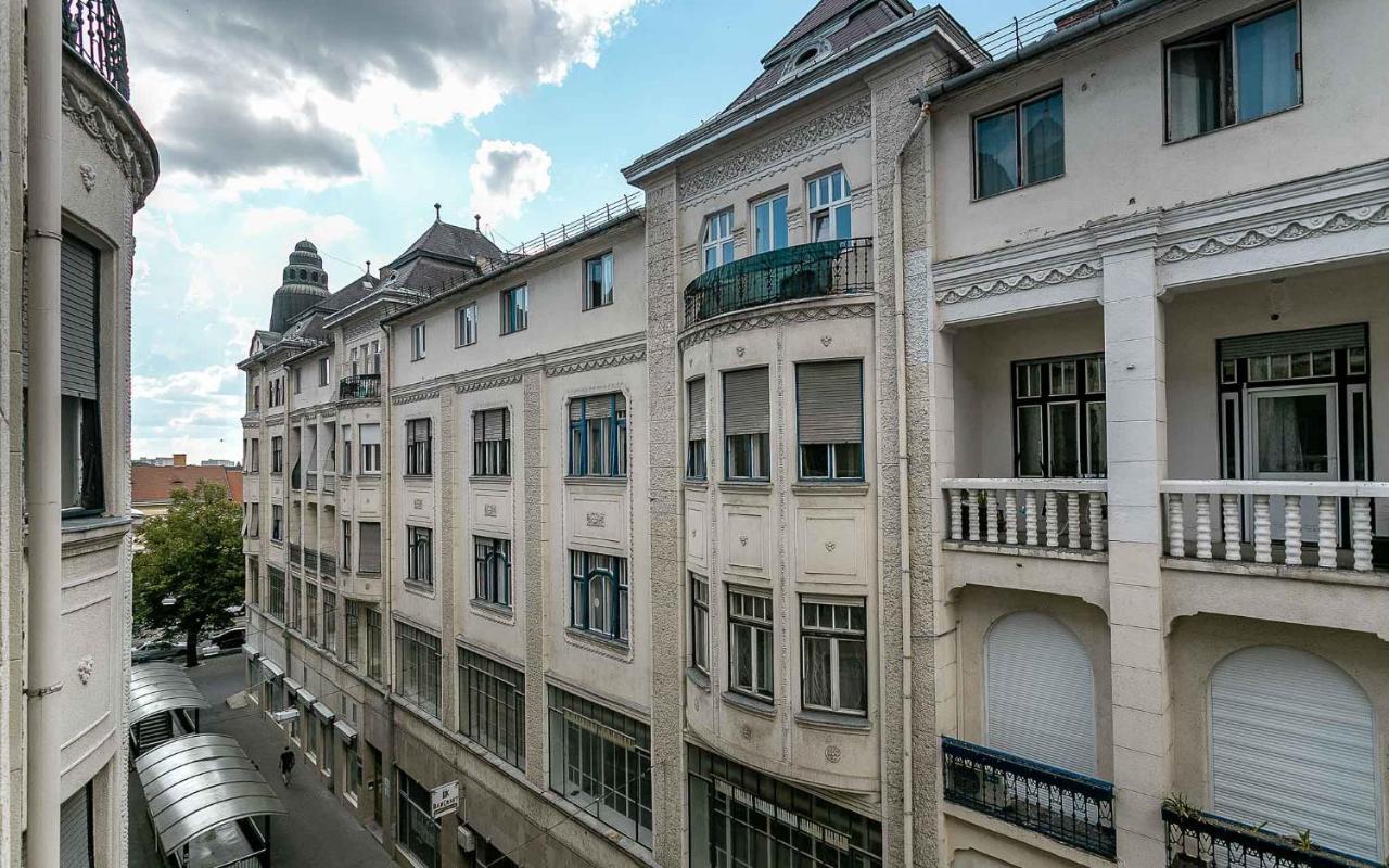 Catalog Boutique Rooms Debrecen Exteriör bild